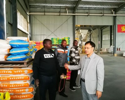 African customers visit Parkson pig feed production workshop